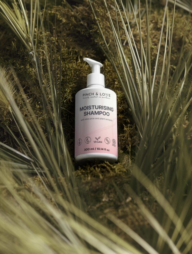 Moisturizing Shampoo for dry hair Image 2